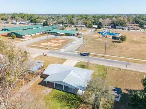 View/Area - 103 Reeves St, Long Beach, MS 39560 photo 2 of 4