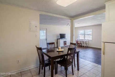 Dining - 103 Reeves St, Long Beach, MS 39560 photo 2 of 3