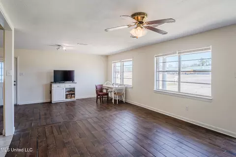 Living - 103 Reeves St, Long Beach, MS 39560 photo 1 of 3