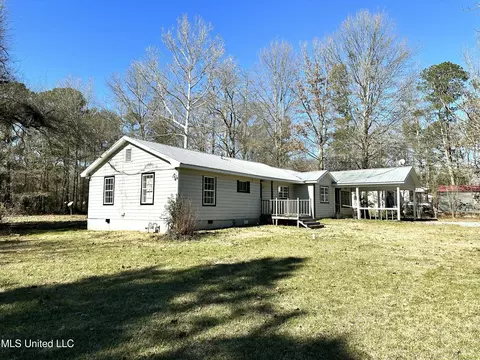 Exterior - 607 Hillsboro St, Forest, MS 39074 photo 2 of 4