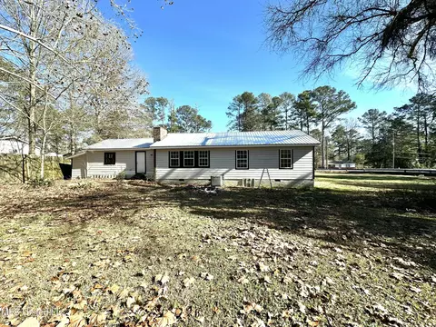 Exterior - 607 Hillsboro St, Forest, MS 39074 photo 4 of 4