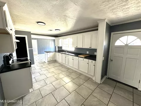 Kitchen - 607 Hillsboro St, Forest, MS 39074 photo 2 of 2