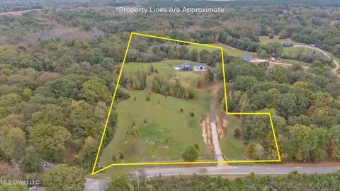 Other - 47 Fulmer Rd, Como, MS 38619 photo 4 of 15