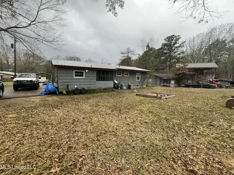 Exterior - 130 Rebel Cir, Jackson, MS 39212 photo 1 of 2