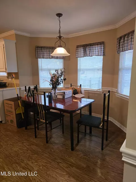 Dining - 324 Martha Dr, Byram, MS 39272 photo 1 of 1