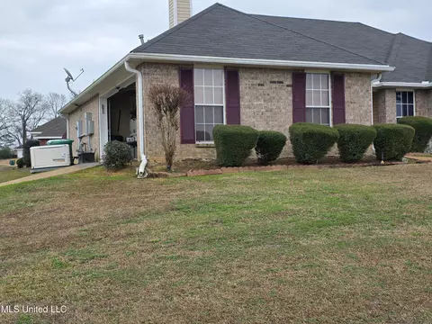 Exterior - 324 Martha Dr, Byram, MS 39272 photo 8 of 9