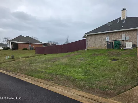 Exterior - 324 Martha Dr, Byram, MS 39272 photo 7 of 9