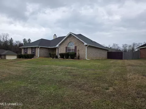 Exterior - 324 Martha Dr, Byram, MS 39272 photo 3 of 9