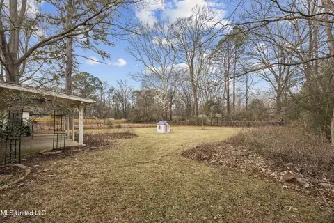 Exterior - 5517 Grafton St, Jackson, MS 39206 photo 2 of 3