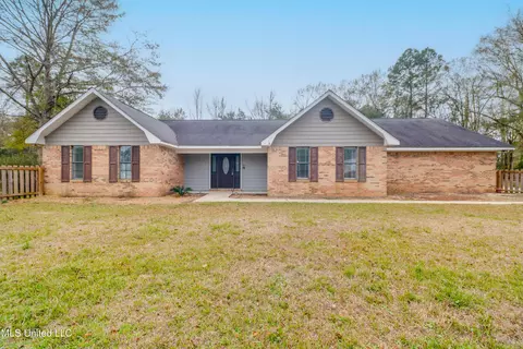 4432 Lily Patch Ln, Moss Point, MS 39562