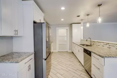 Kitchen - 4432 Lily Patch Ln, Moss Point, MS 39562 photo 1 of 3