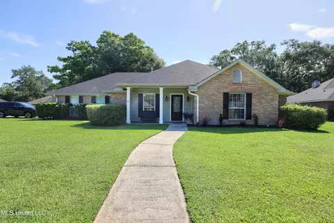13342 E Carriage Cir, Gulfport, MS 39503