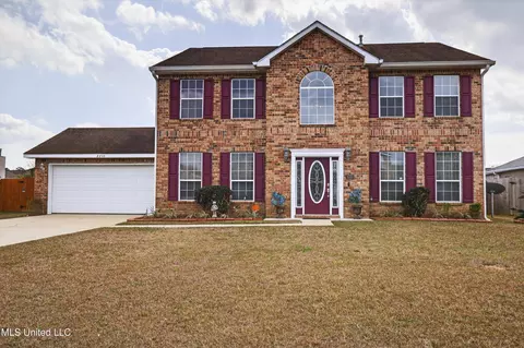 2233 Club Moss Cir, Biloxi, MS 39532