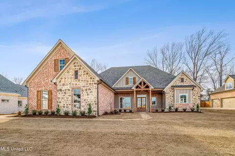 1835 Baisley Dr, Nesbit, MS 38651