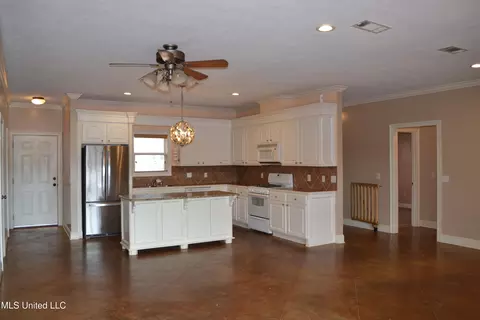 328 Red Cedar Dr, Brandon, MS 39047 photo 8