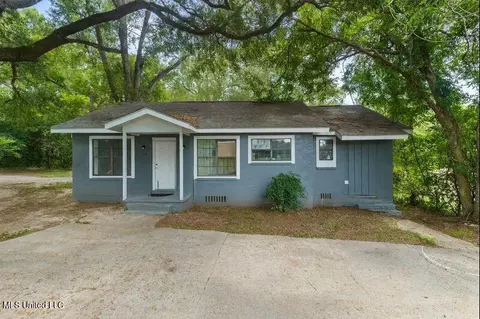 103 East St, Purvis, MS 39475