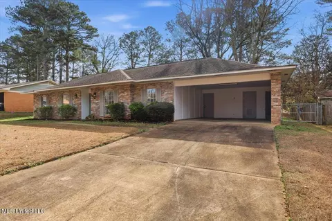 Exterior - 1214 Pineview Dr, Clinton, MS 39056 photo 3 of 6