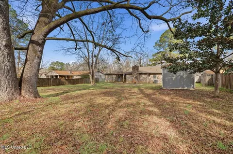 Exterior - 1214 Pineview Dr, Clinton, MS 39056 photo 6 of 6