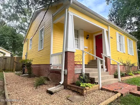1046 Whitworth St, Jackson, MS 39202