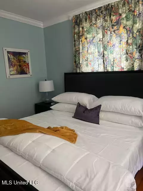 Bedroom - 1046 Whitworth St, Jackson, MS 39202 photo 2 of 3