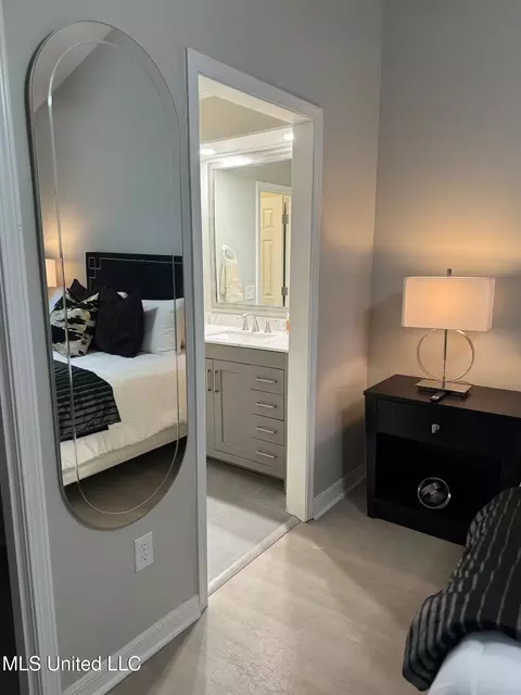 Bedroom - 105 Northtown Dr, Jackson, MS 39211 photo 3 of 3