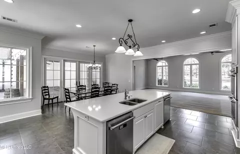 Kitchen - 268 Sundial Rd, Madison, MS 39110 photo 7 of 8