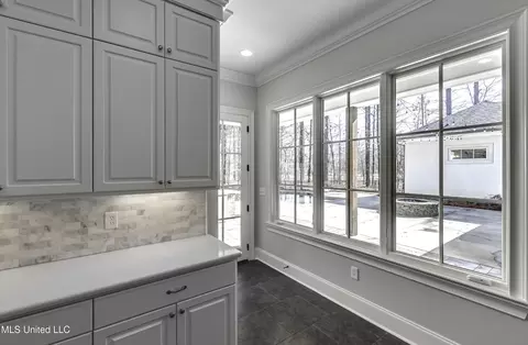 Kitchen - 268 Sundial Rd, Madison, MS 39110 photo 2 of 8