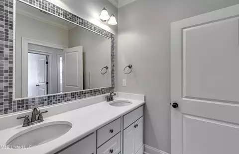 Bath - 268 Sundial Rd, Madison, MS 39110 photo 12 of 12
