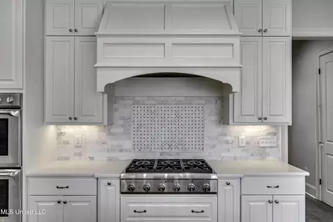 Kitchen - 268 Sundial Rd, Madison, MS 39110 photo 6 of 8