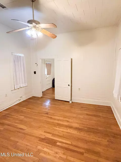 Bedroom - 1607 N Jackson St, Brookhaven, MS 39601 photo 4 of 5