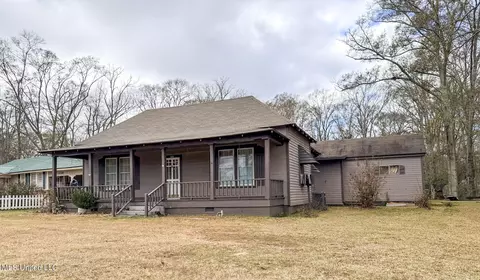 1607 N Jackson St, Brookhaven, MS 39601