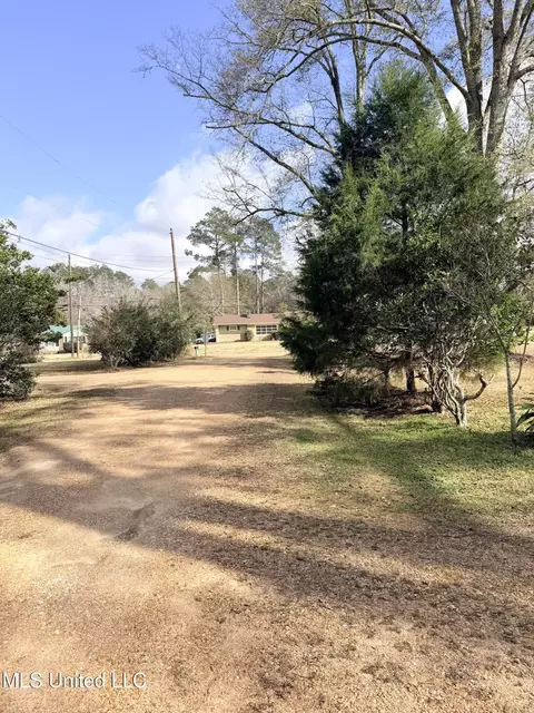Exterior - 1607 N Jackson St, Brookhaven, MS 39601 photo 7 of 7