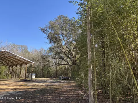 Exterior - 26460 Billy Hinton Rd, Lucedale, MS 39452 photo 1 of 4