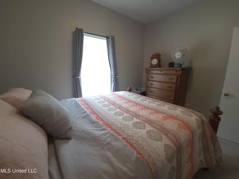 Bedroom - 550 Pecan Blvd, Brandon, MS 39042 photo 4 of 5