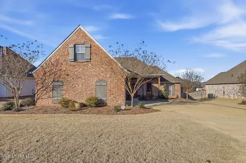 Exterior - 115 Sweetbriar Ct, Canton, MS 39046 photo 2 of 6