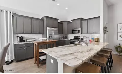 Kitchen - 1207 Howell Way, Hernando, MS 38632 photo 1 of 2