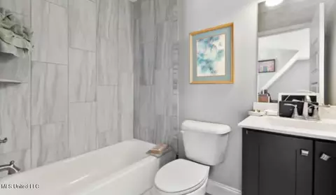 Bath - 1207 Howell Way, Hernando, MS 38632 photo 3 of 3