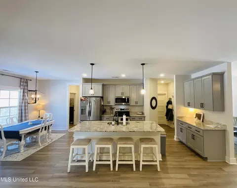 Kitchen - 1411 S Clair Cir, Hernando, MS 38632 photo 1 of 3