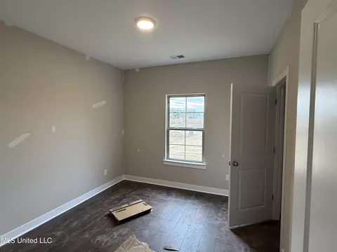 Bedroom - 7866 Ella Pointe Pointe, Walls, MS 38680 photo 2 of 3