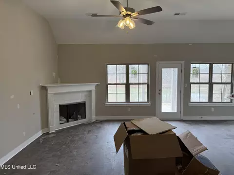 Living - 7866 Ella Pointe Pointe, Walls, MS 38680 photo 1 of 1