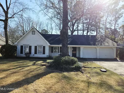 Exterior - 1431 Tracewood Dr, Jackson, MS 39211 photo 2 of 6