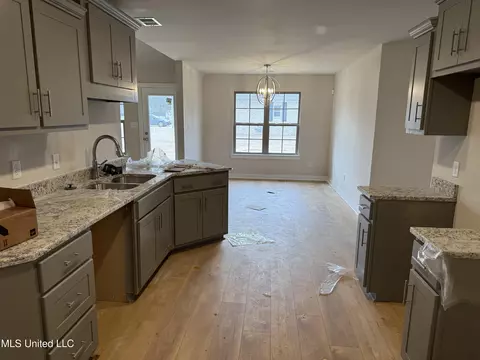 Kitchen - 6587 Boxley Pointe Pointe, Walls, MS 38680 photo 1 of 1