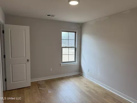 Bedroom - 6587 Boxley Pointe Pointe, Walls, MS 38680 photo 1 of 3
