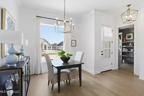 Dining - 481 Aurora Cir, Canton, MS 39046 photo 2 of 2