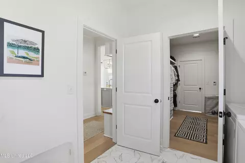 Entry Way - 481 Aurora Cir, Canton, MS 39046 photo 3 of 3