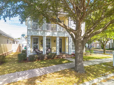 19713 Savannah St, Biloxi, MS 39532