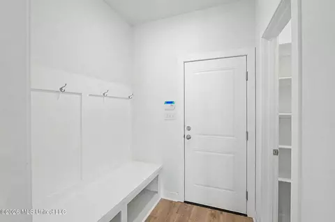 Entry Way - 1593 Tributary Dr, Hernando, MS 38632 photo 2 of 3