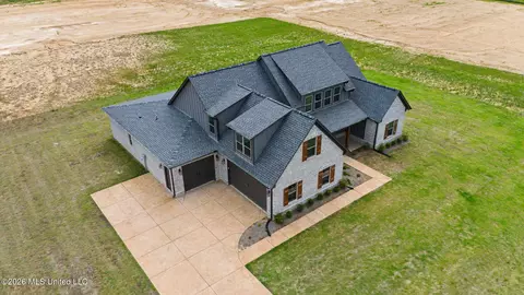 Exterior - 1593 Tributary Dr, Hernando, MS 38632 photo 6 of 6