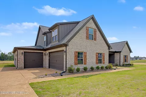Exterior - 1593 Tributary Dr, Hernando, MS 38632 photo 2 of 6