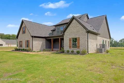 Exterior - 1593 Tributary Dr, Hernando, MS 38632 photo 3 of 6